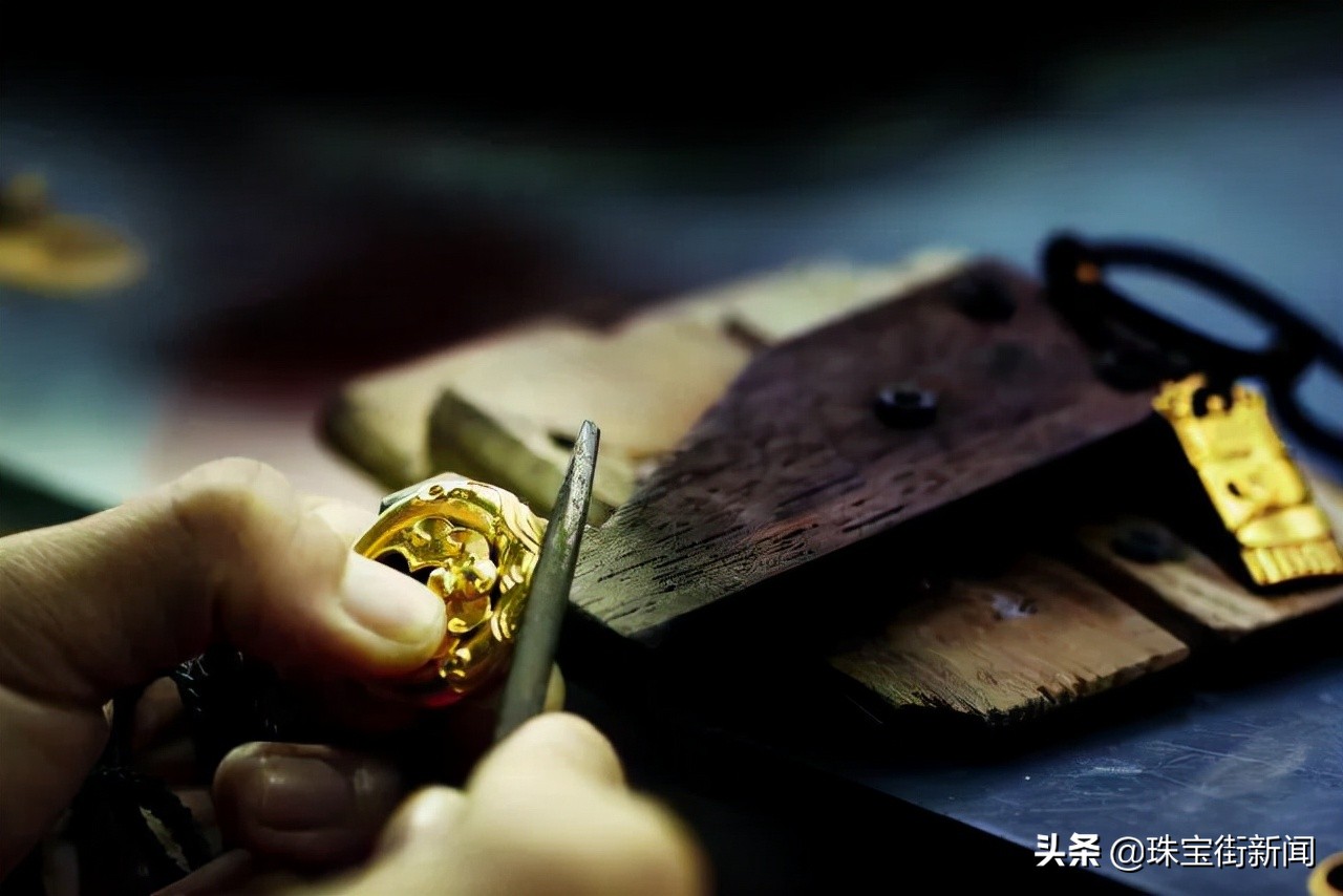 3d硬金素圈会变形吗,3d硬金是什么材质的