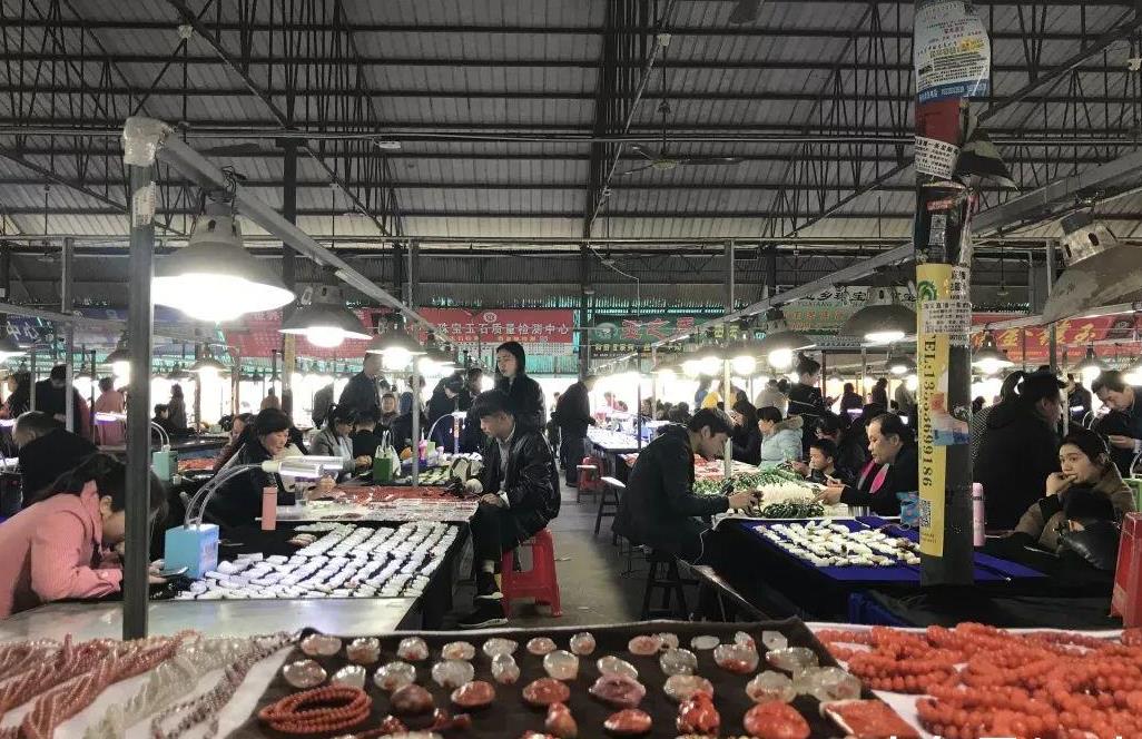 玉器市场生意惨淡,为什么现在古玩行情不景气