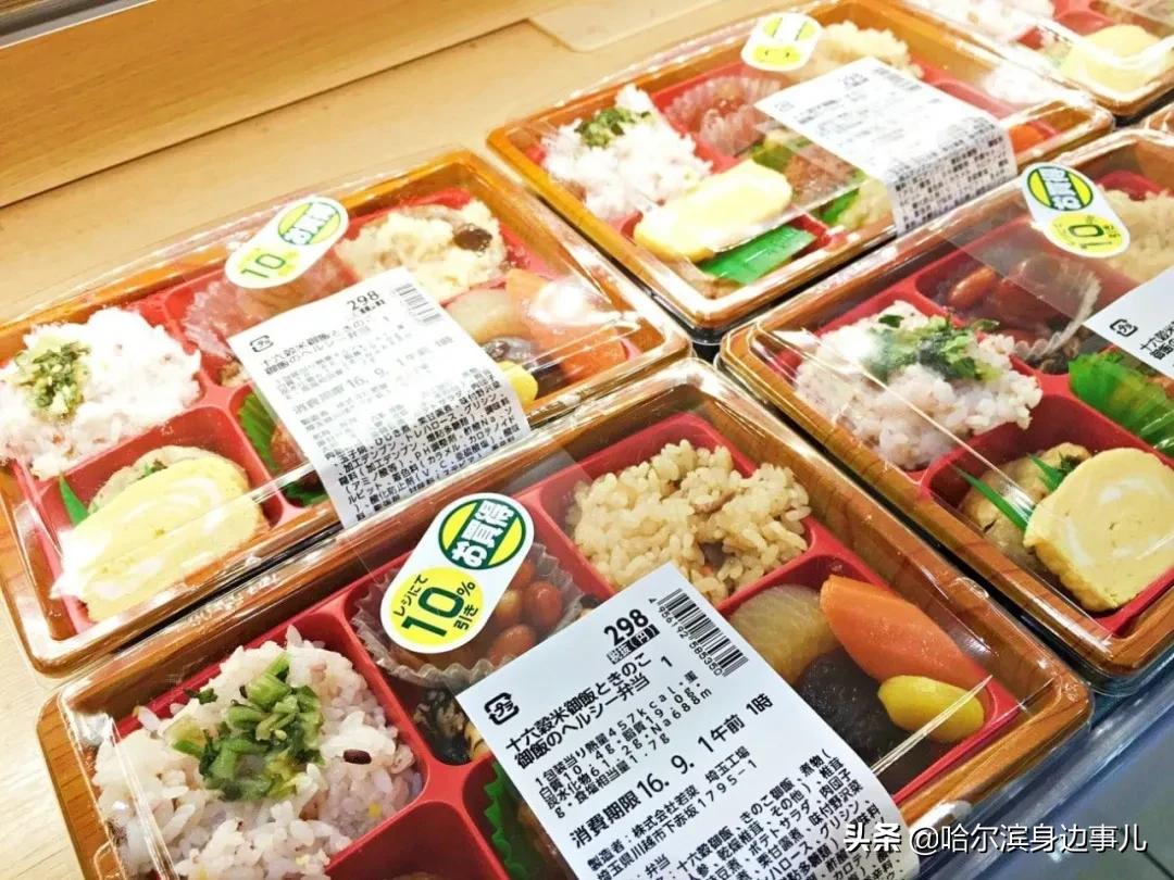 日本的饭盒是怎么装的,日本饭盒装了什么