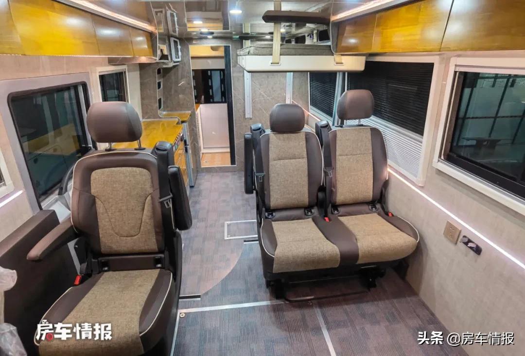 便宜又好的b型四驱房车推荐,性价比最高的四驱越野房车推荐