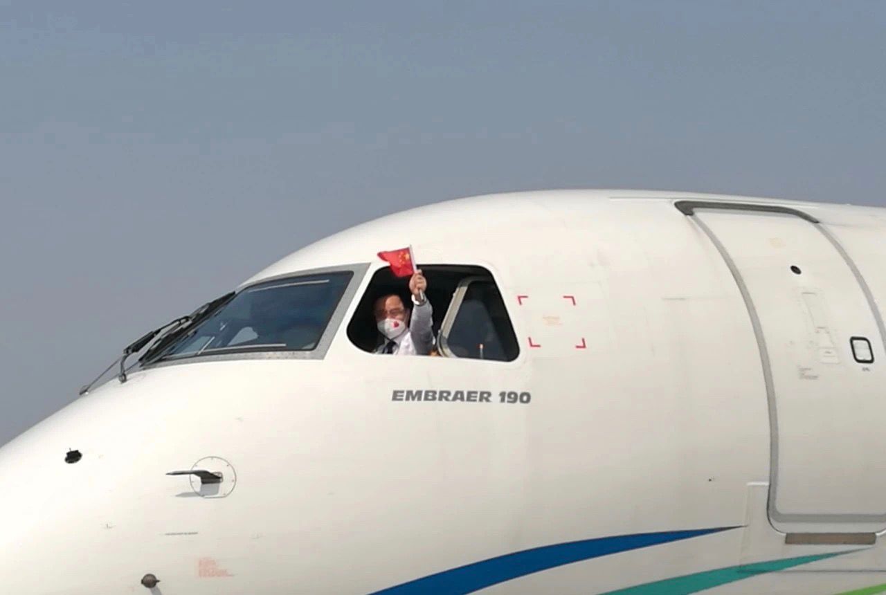 最后一批援鄂医疗队出关视频,最后一批援沪医疗队离沪返程