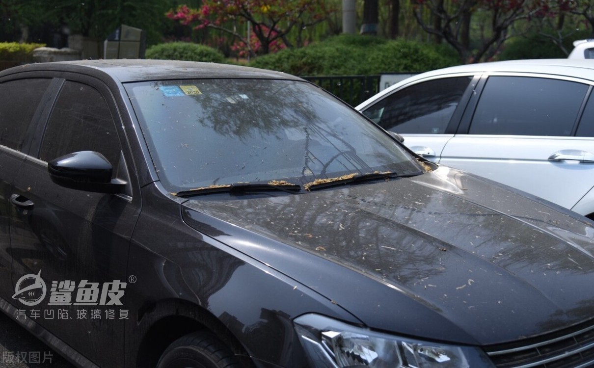 车顶凹陷掉漆全车顶喷漆,修复车顶凹陷需要拆车顶吗