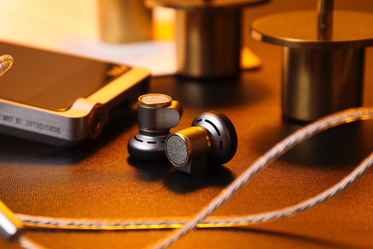 阿思翠天琴座和lyranature,阿思翠lyranature耳机