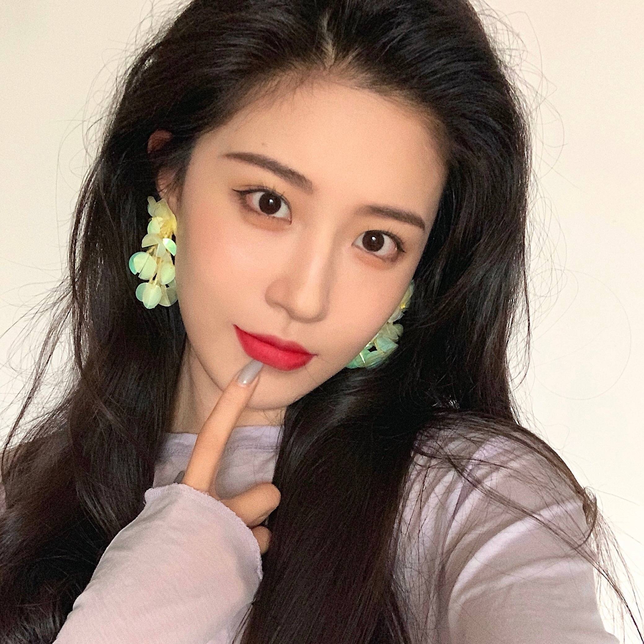 热门粉底液分享,迪奥水润,圣罗兰轻薄不卡粉,NARS抗氧化效果好