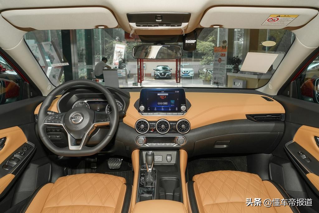 新款轩逸内饰比经典好很多吗,轩逸经典1.6l122马力动力到底怎样