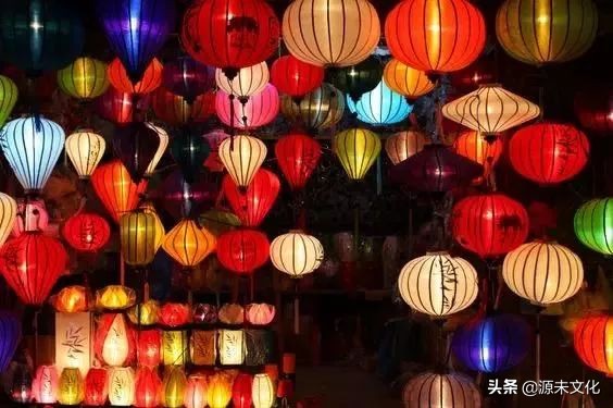 元宵节的特色活动有挂花灯吗,元宵节看灯笼的习俗是怎么来的