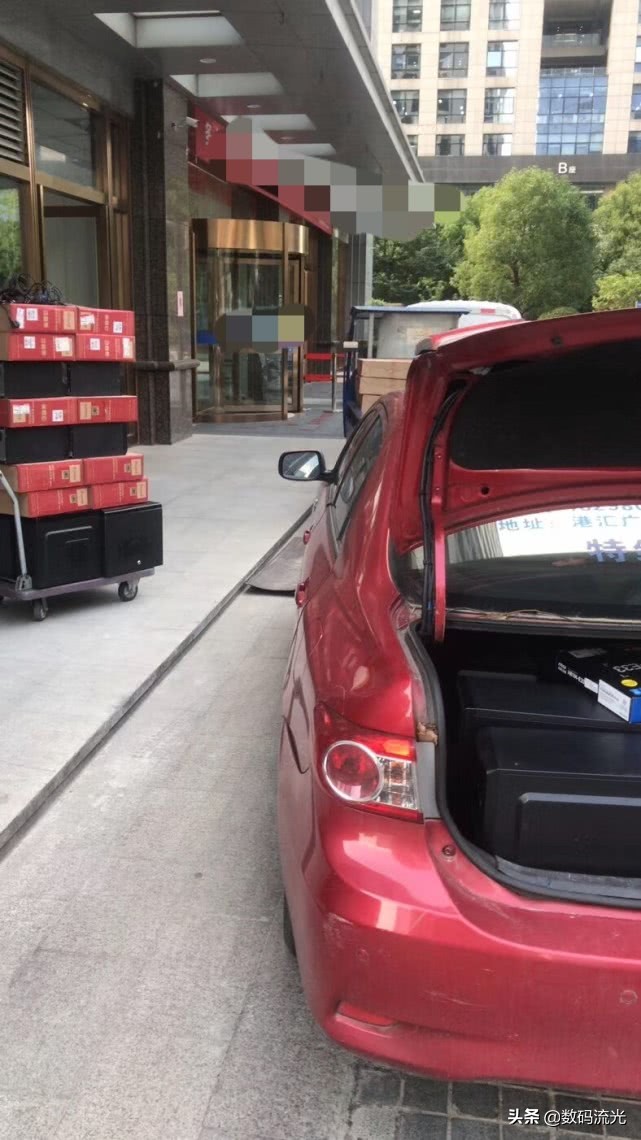 给客户组装一台电脑,组装30台电脑配置