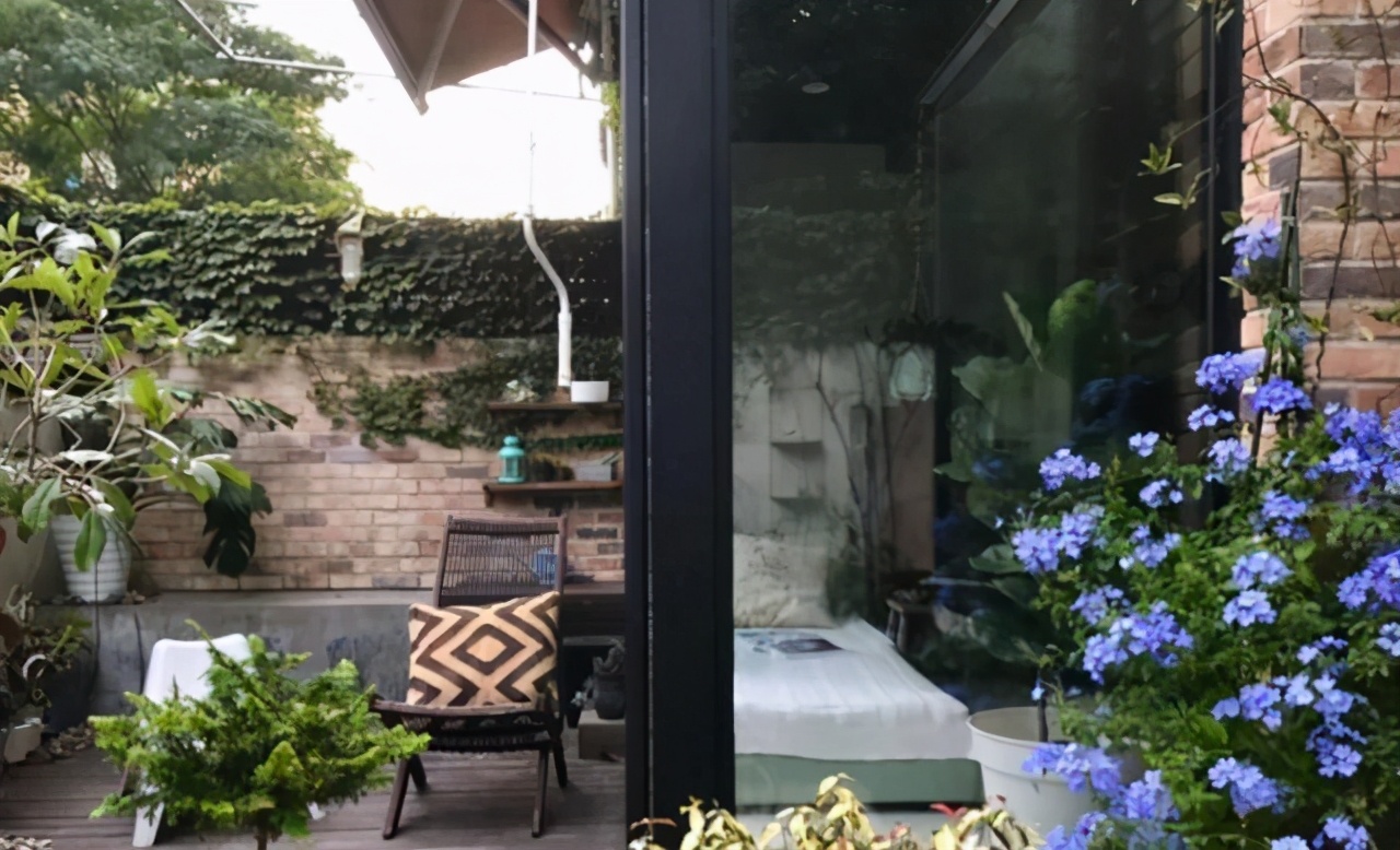 改造上海一家三口27平老房,小夫妻改造上海老房子装修40多万