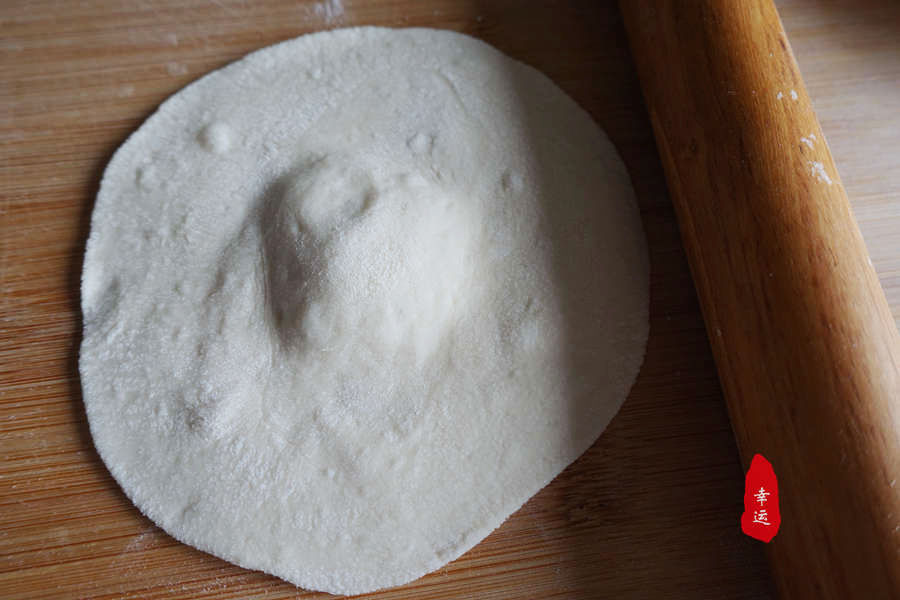 又白又大汁水四溢的包子,又软又好吃的包子