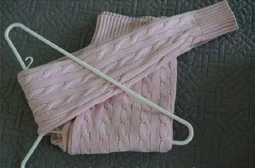 衣服怎么晾晒不变长,衣服晒变黄了怎么洗白