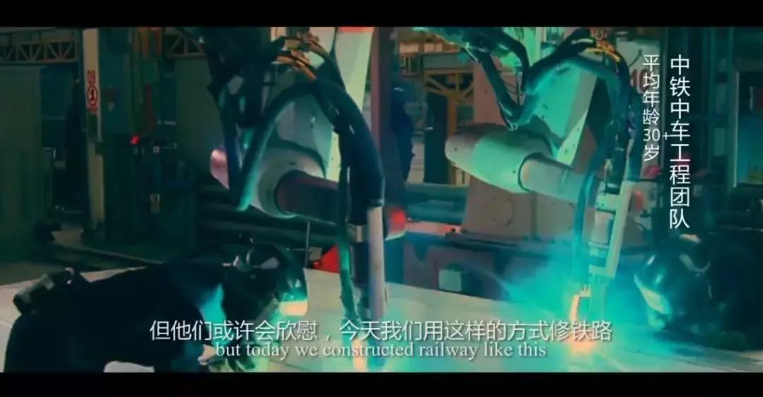 一本笔记本记录了初中生涯,一本笔记本记满童年