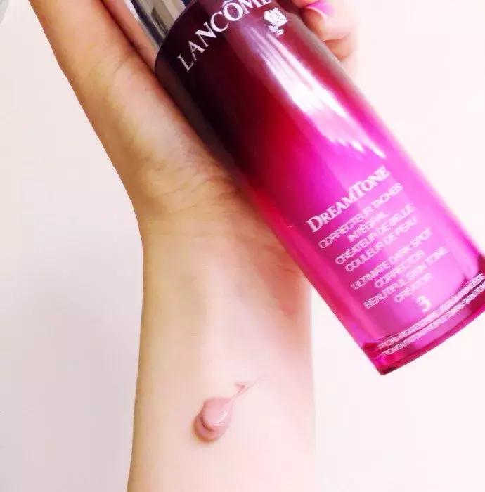 比较好用的美白精华,好用的美白精华温和而不刺激