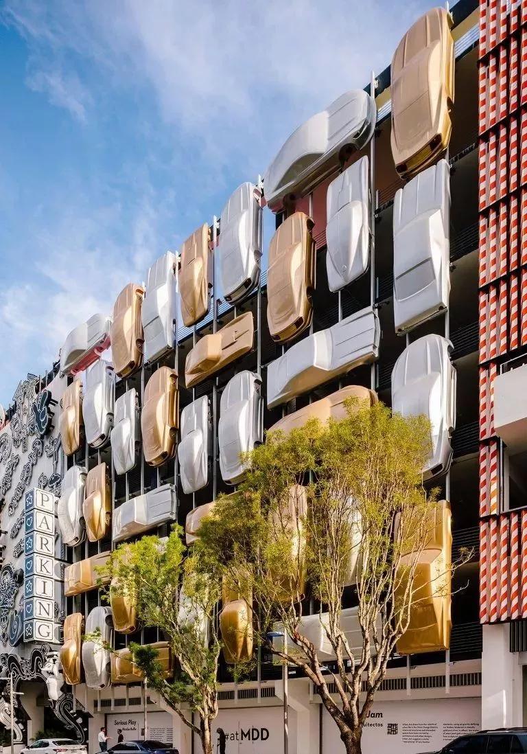 2017年迈阿密艺术博览会作品展示,2019年迈阿密魅力秀