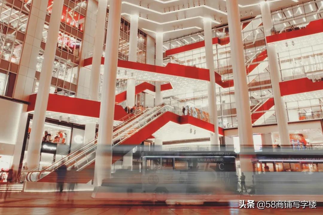 三十而已成长与蜕变,三十而已时代店铺