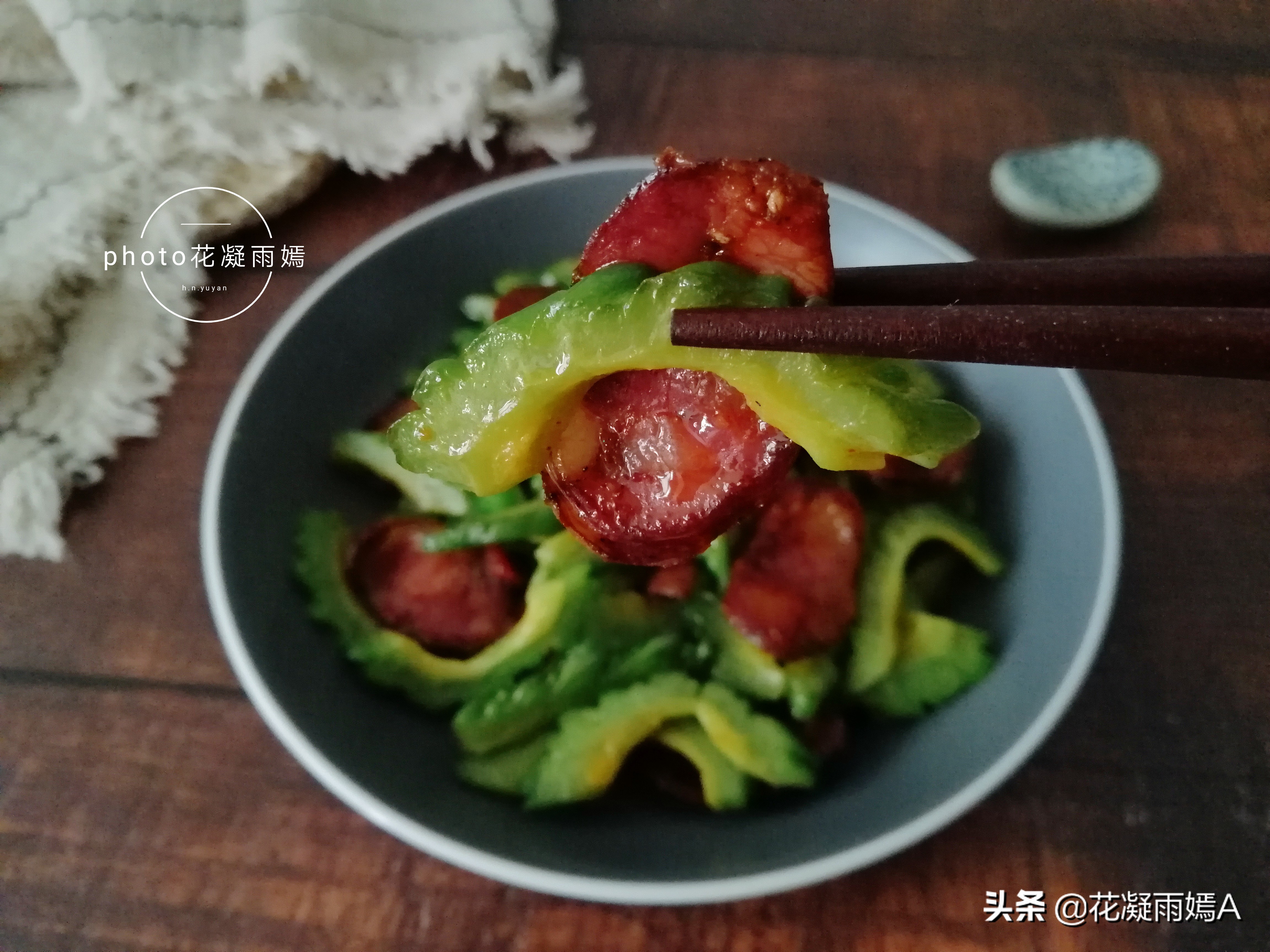 夏天要多吃苦瓜才解暑教你新吃法,炎炎夏日多吃瓜补水防暑