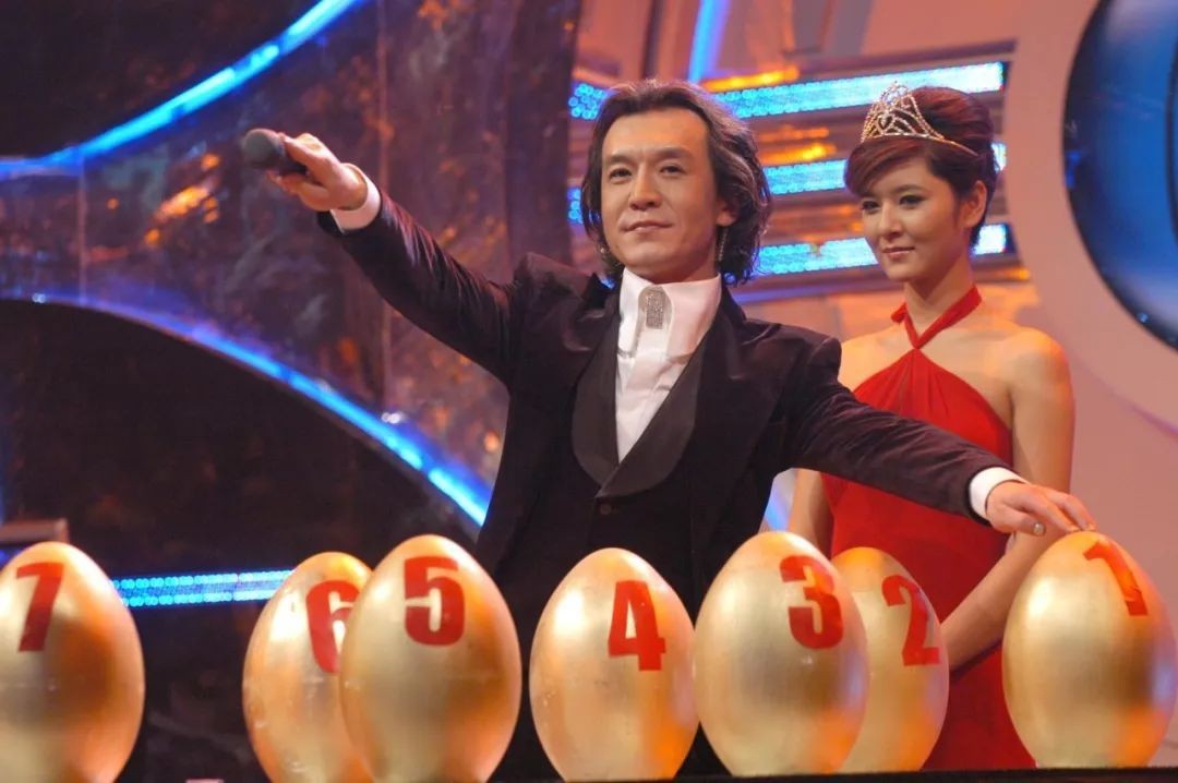 哈文回忆李咏去世视频,哈文在李咏去世1周年说什么