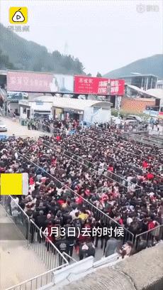 大量游客涌入景区造成的不利影响,扎堆出游的旅游现象