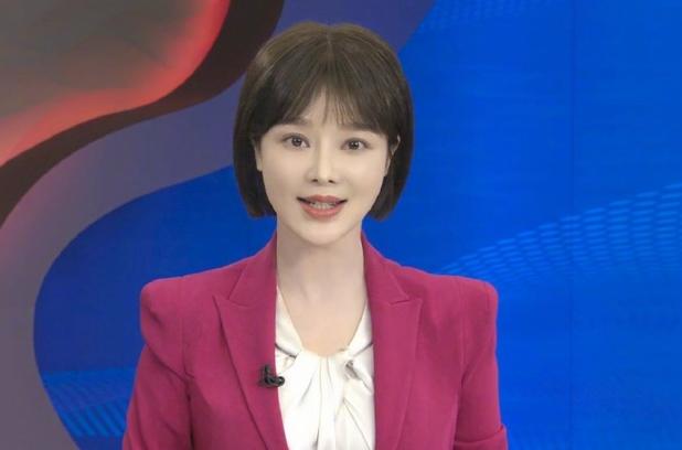 新闻30分钟朝闻天下主持人,朝闻天下主持人与新闻联播主持人