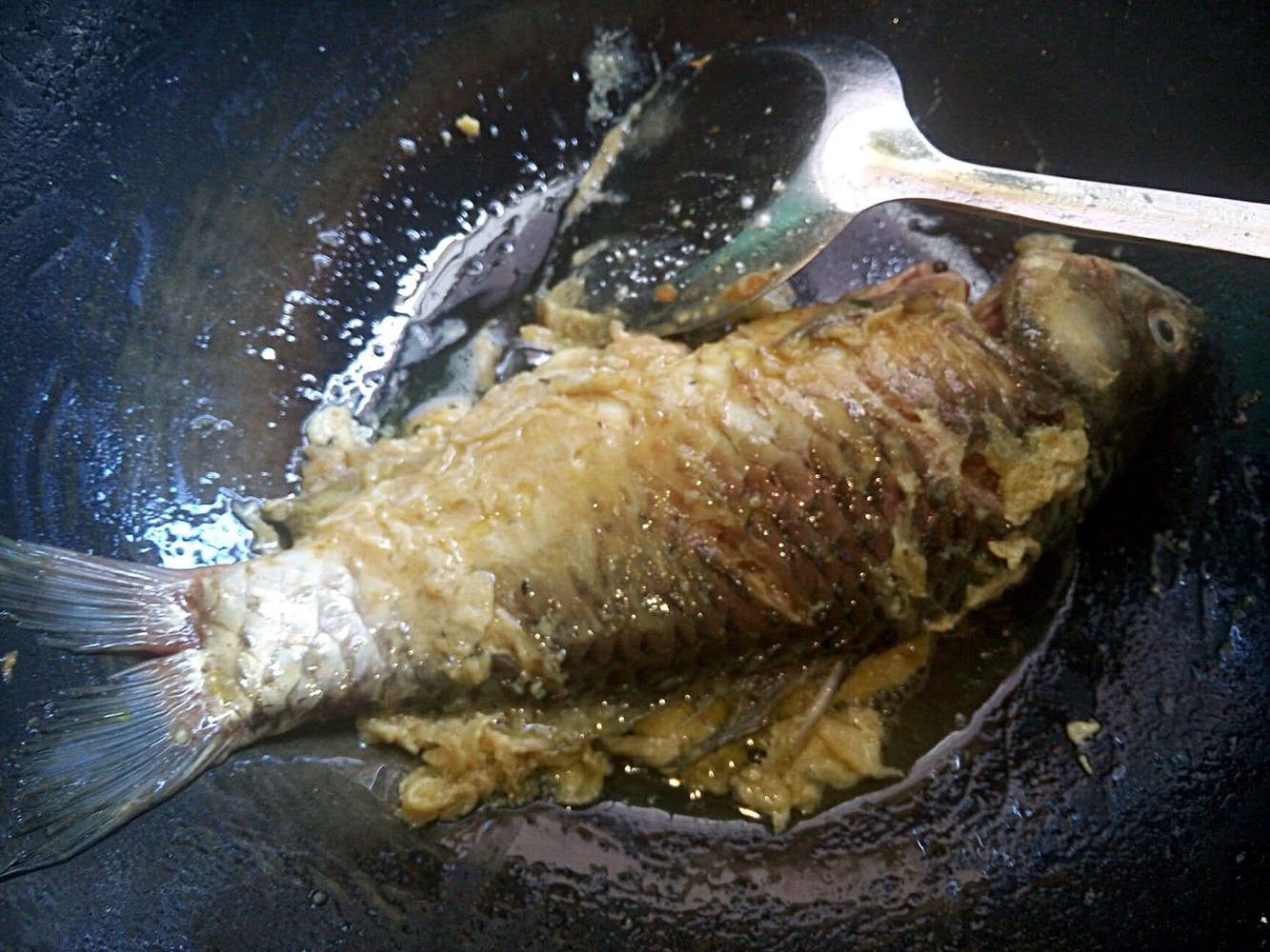 东坡墨鱼的正确吃法,四川地区传统名菜东坡墨鱼