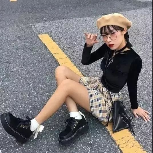 女明星都有的一双鞋,很火的一双女生鞋