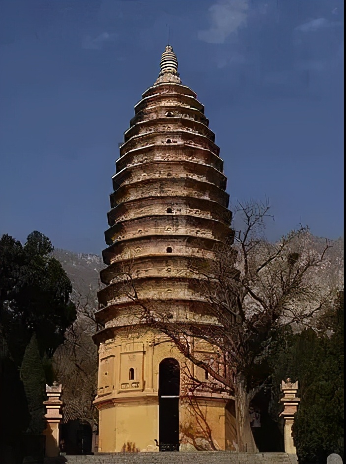 嵩山佛寺遍山坳：成千上百均有名