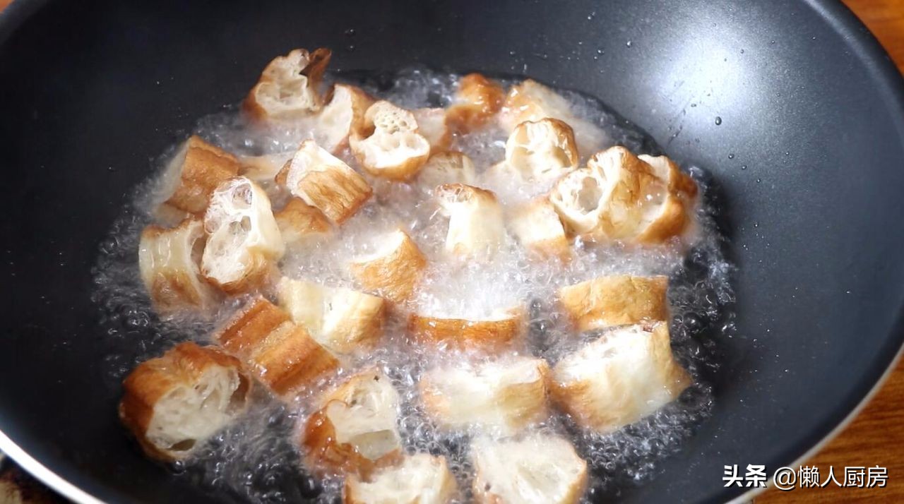 油条的新做法色香味俱全太香了吧,油条的家常做法油条蓬松