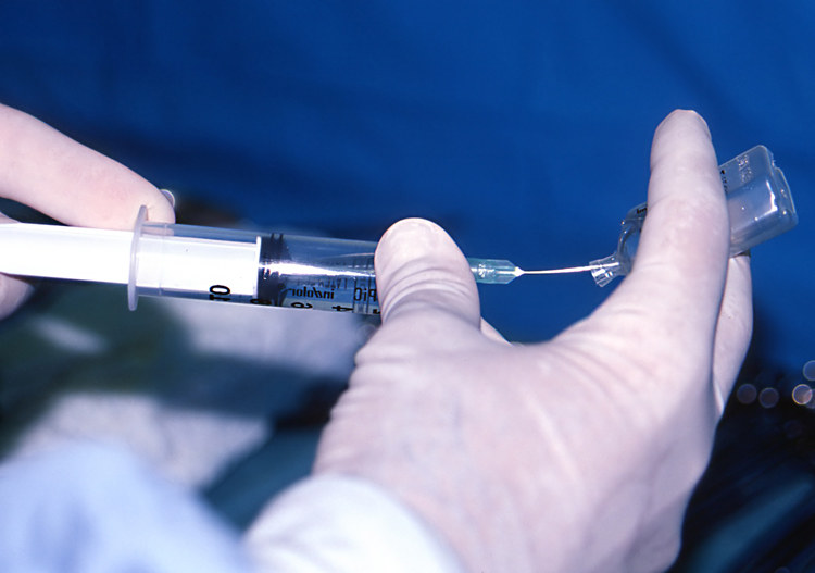 看牙那么贵牙科到底算不算暴利,牙科暴利的钱都去哪了