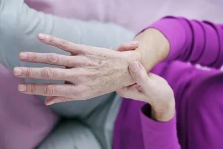 类风湿性关节炎康复ppt,类风湿的护理小方法