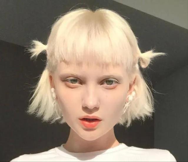 看完也想染发了，乌克兰少女Katie发色新奇，好惊艳