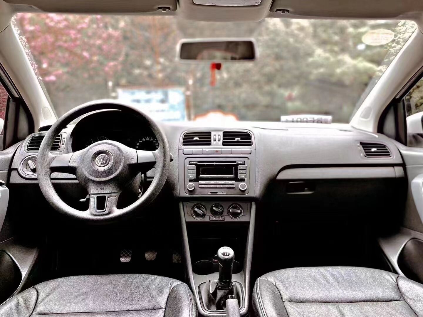 小巧好停的燃油车,皮实省油耐造的小型车