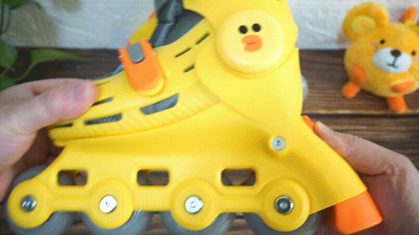 柒小佰轮滑鞋儿童6-12岁,轮滑就该这么玩