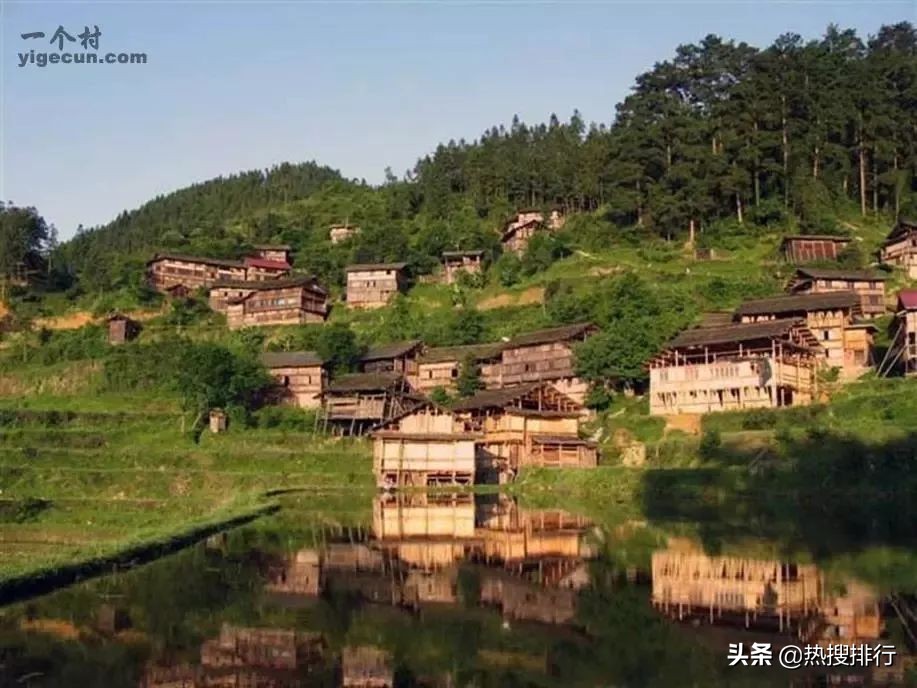 苗族歌手张丽娅邀请你:这个春天,我们相聚苗族锡绣发源地!