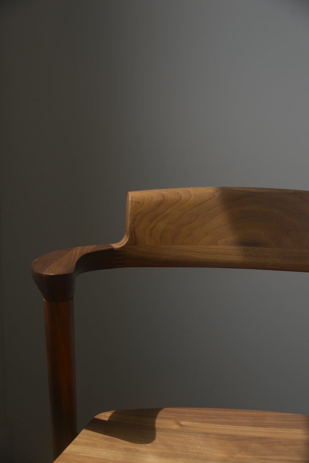 实木家具黑胡桃的介绍,木质家具黑胡桃优缺点