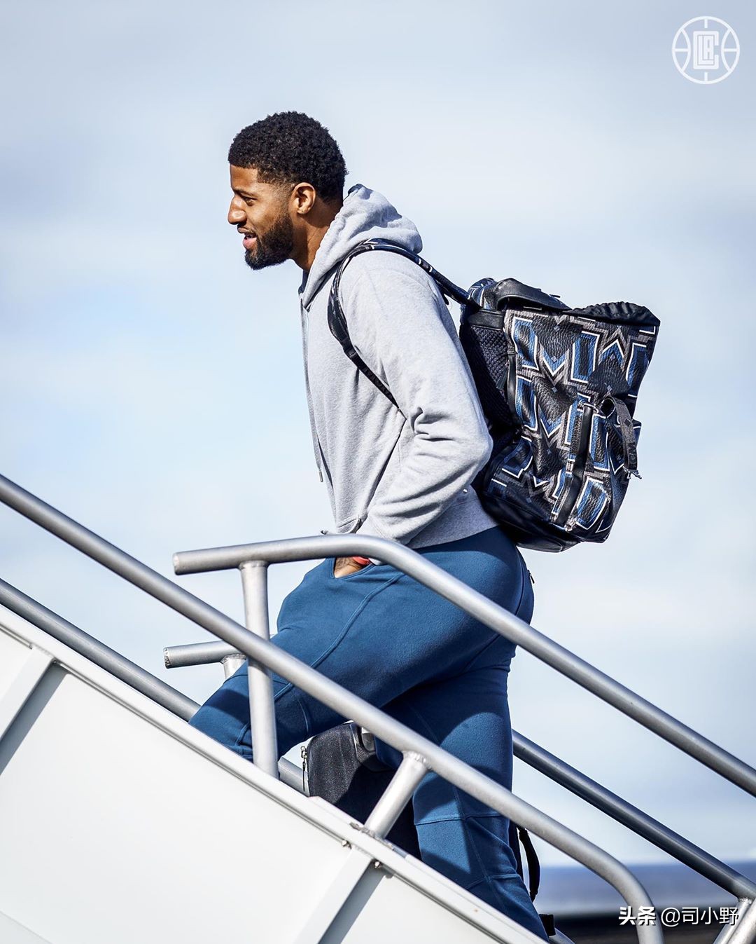 nba球星用的鞋包,nba球星同款邮差包