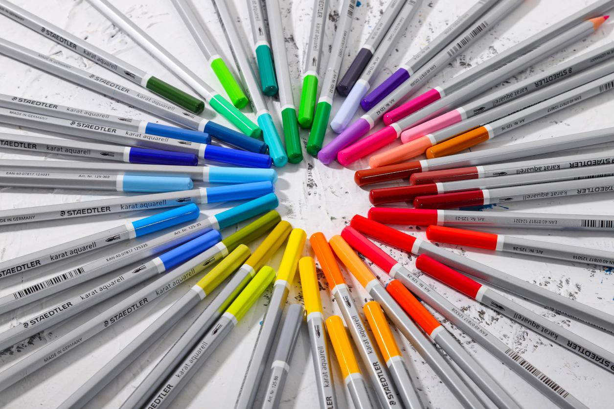 适合漫画用的铅笔,最好用的漫画美术铅笔