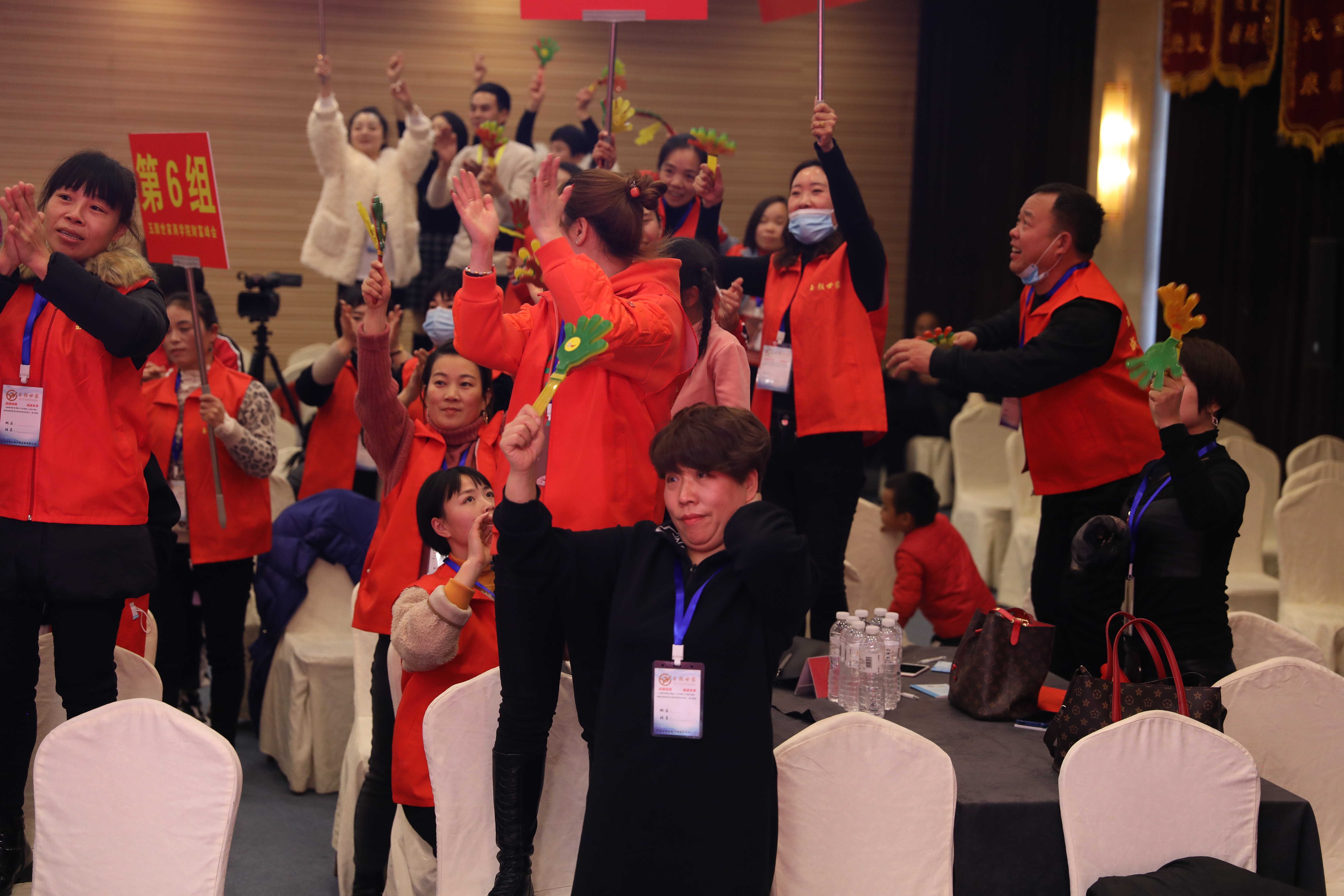 如何让女生爱上珠宝,如何让女人爱上自己