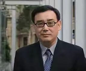 间谍小说作者居然是真间谍,间谍小说作者亲身经历