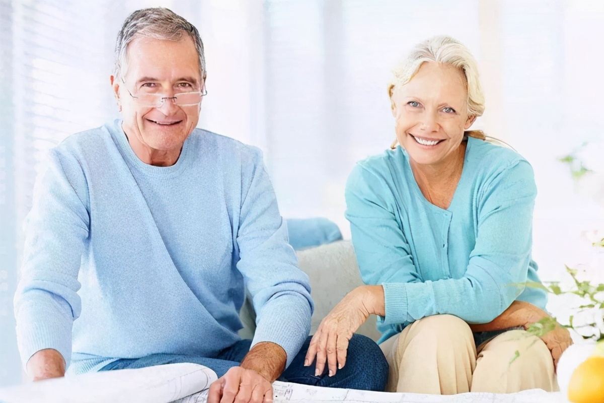 老年孤独症有哪些表现,老年人得了孤独症有哪些表现