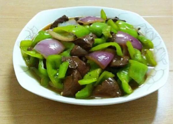 缺铁性贫血吃哪些食材补血最快,贫血吃什么菜补血最快最有效