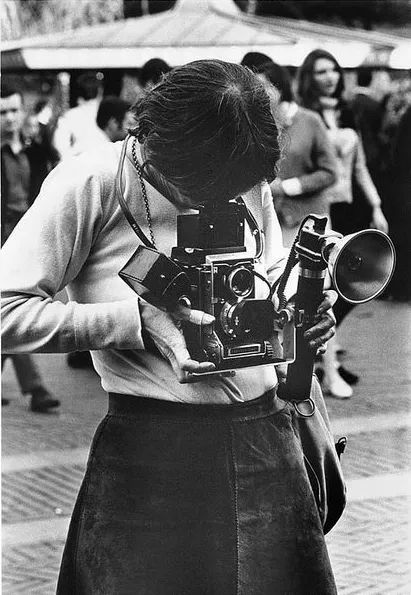 复旦大学教授谈上海,人民日报点评上海复旦教授