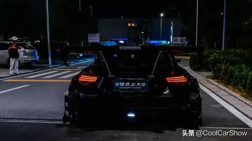 小伙爆改bj80,丰田86手动挡爆改