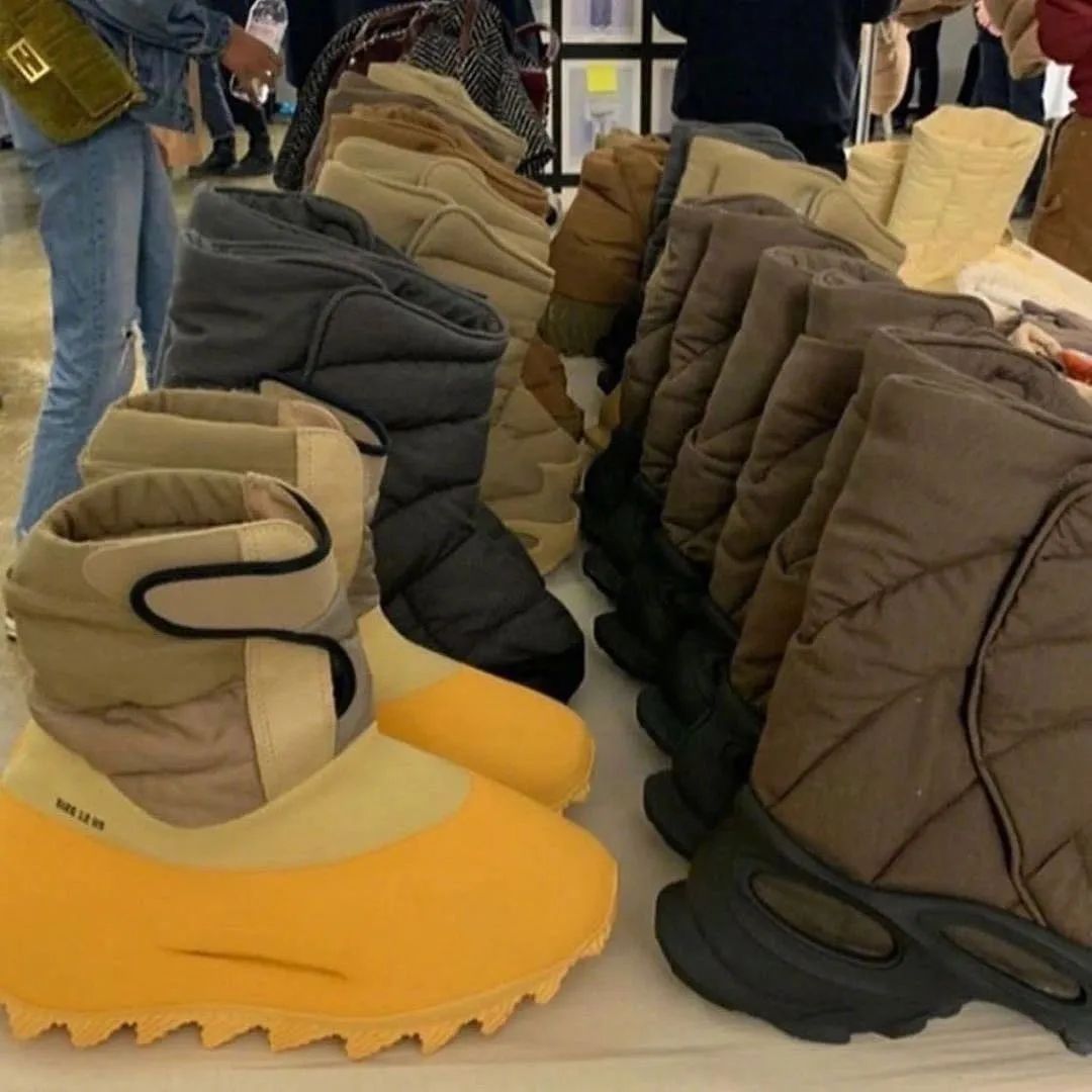 OFFWAY-很潮 深度Kanye发布Yeezy Season 8，却被女儿抢了风头