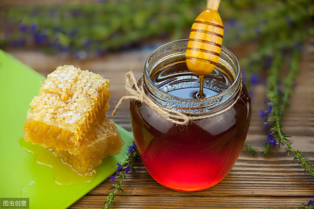 养蜂蜂蜜为什么卖的比别人的贵,养蜂人30一斤的蜂蜜有掺假的吗