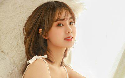 CK换了一个模特，人们却吵翻了：“又黑又胖就不配穿性感内衣？”