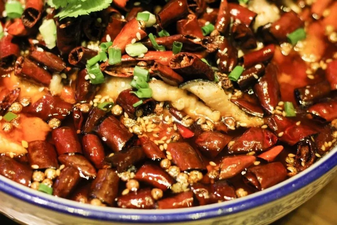 既然年终聚餐躲不掉，那就盘它啊！