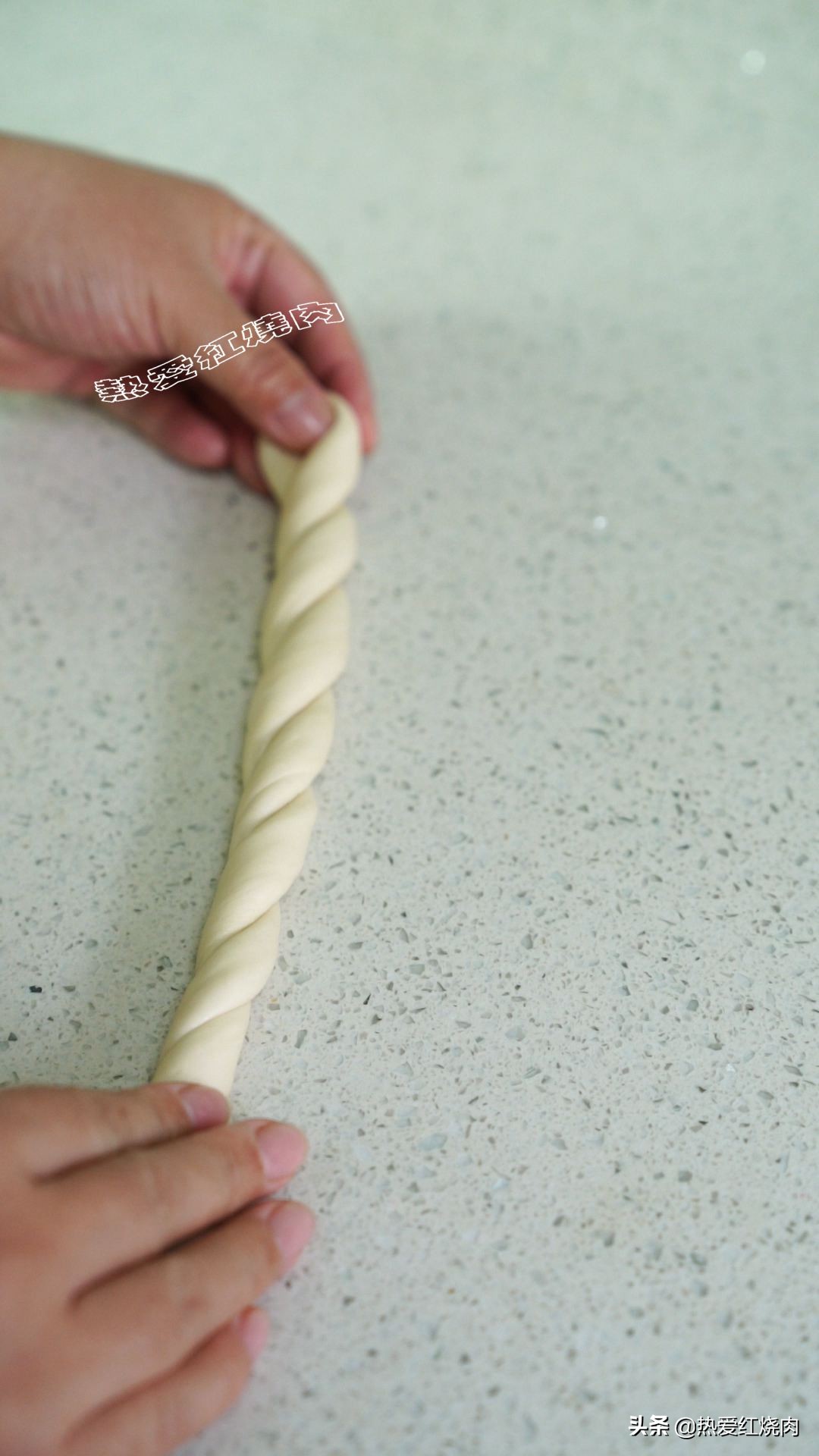 面粉别总是蒸包子,面粉加鸡蛋蒸馒头最简单的做法