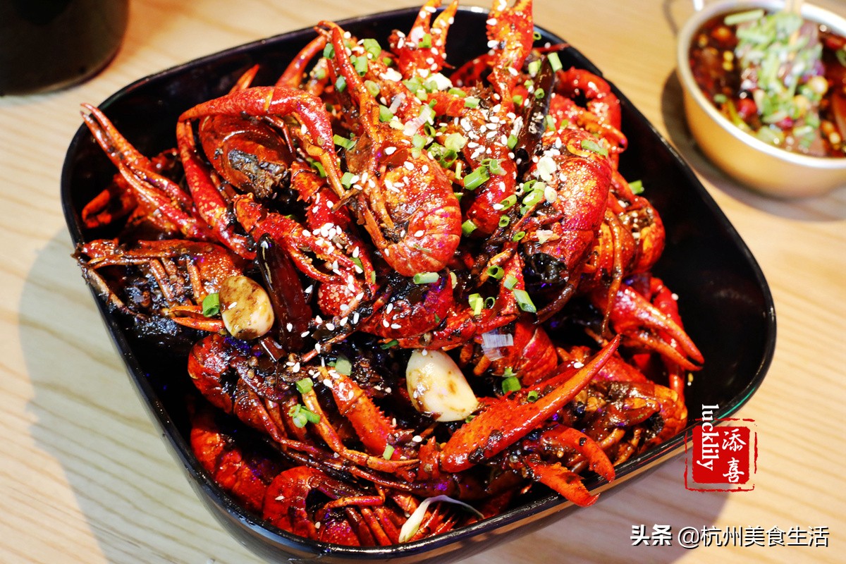 靓靓蒸虾和巴厘小龙虾哪个好吃,小龙虾武汉最好吃
