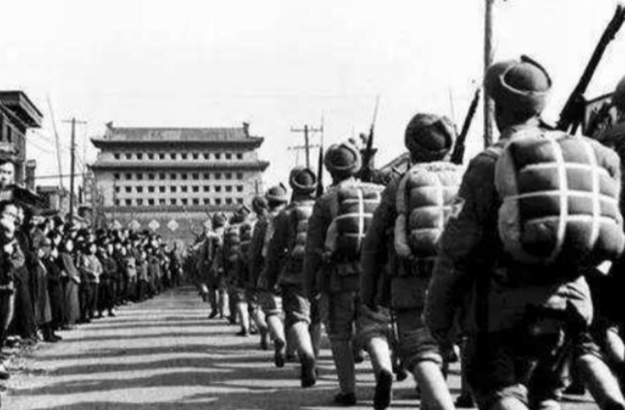 1934年，山西一货郎救下3000红军，晚年才知其中97人成了开国将军