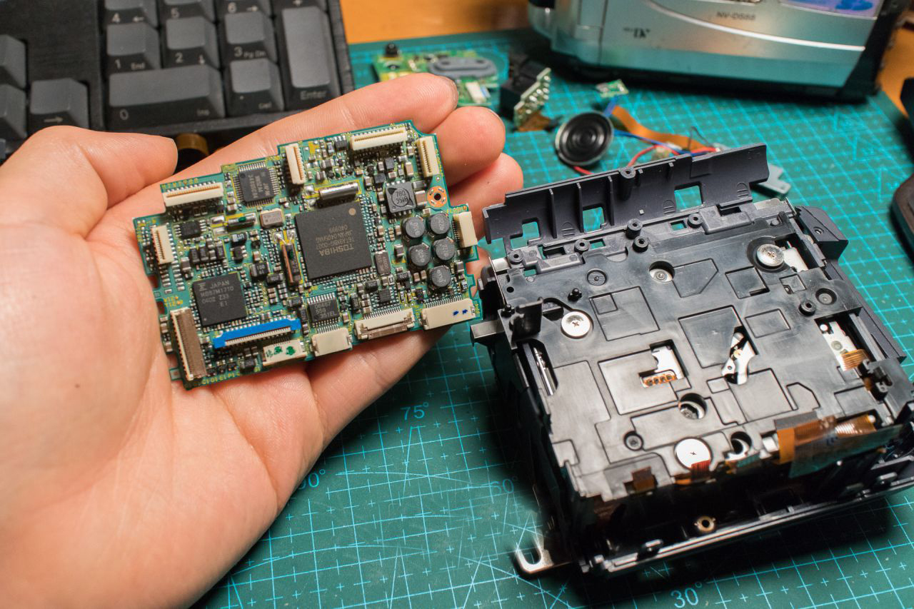 老款磁带dv摄像机工作原理,手持dv磁带摄像机