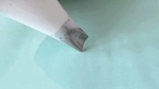 向日葵裱花手法教程简单易学,裱花的七种基础手法教程